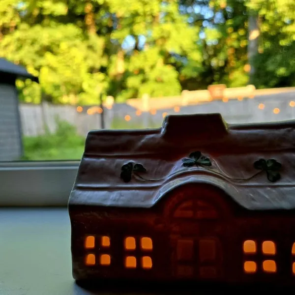 A light lit in memory of Lisa Marie Young