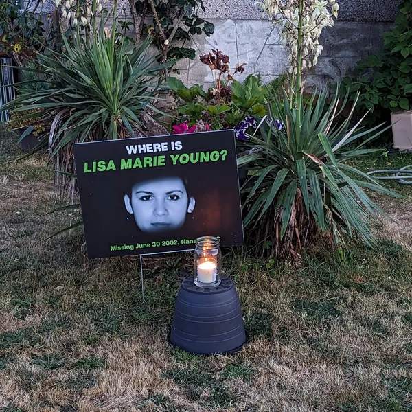 A light lit in memory of Lisa Marie Young